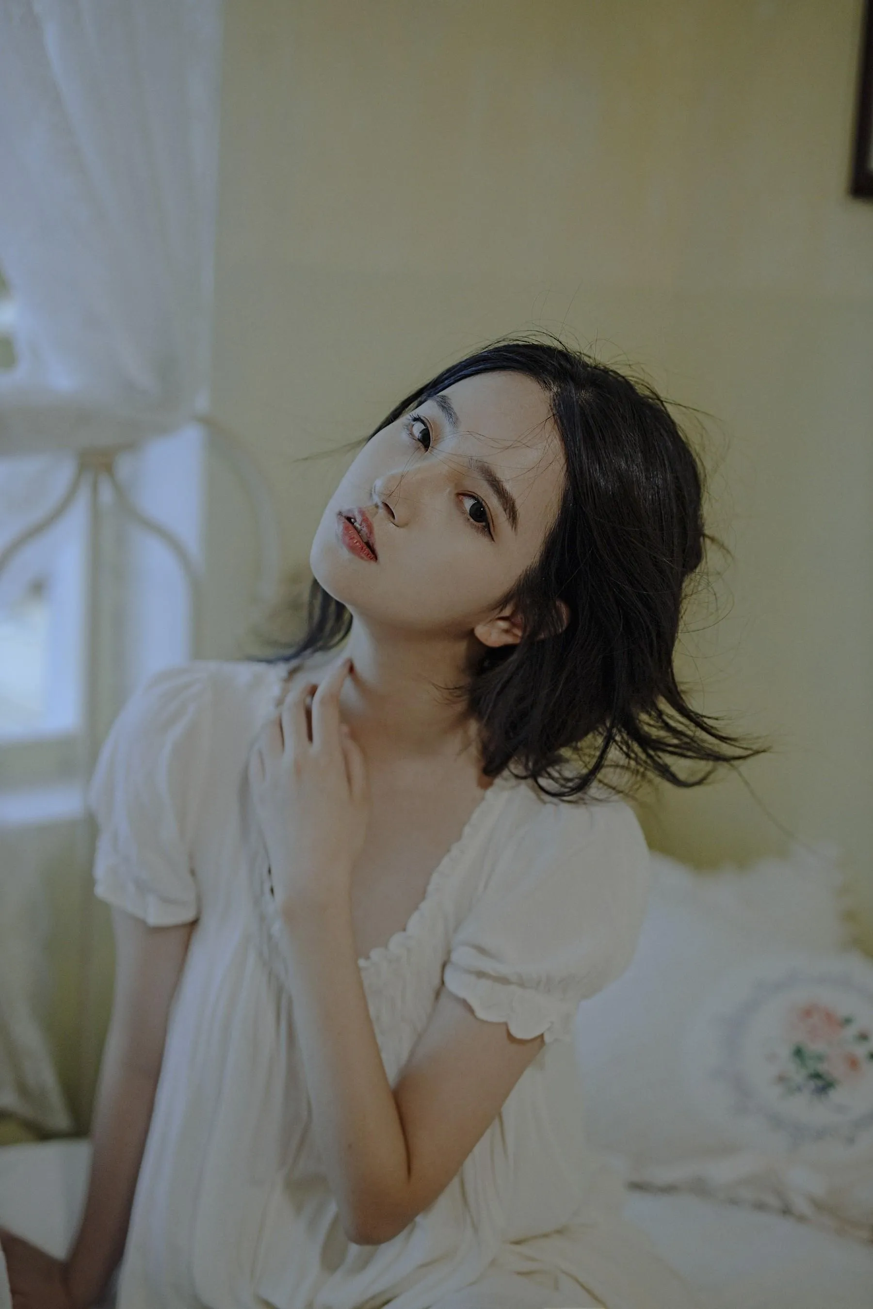 [YITUYU艺图语]2022.08.10 蓝卷珠帘 幽灵胡子 [27P]插图6